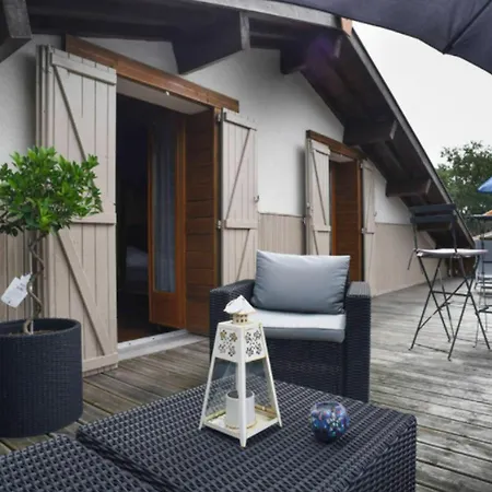 Vila Avec Piscine Et Jardin, *