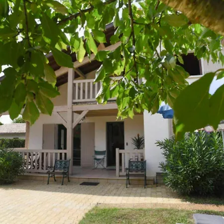 Avec Piscine Et Jardin, Vila Gujan-Mestras