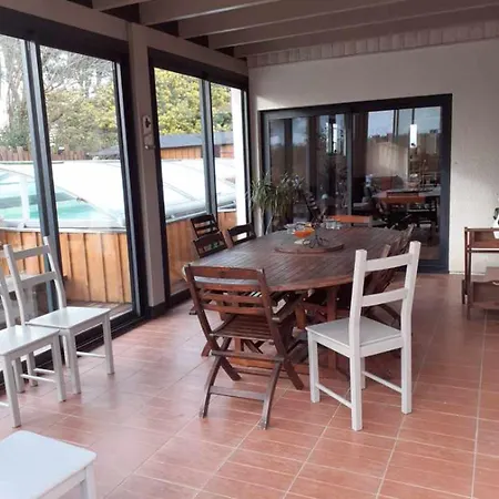 Avec Piscine Et Jardin,