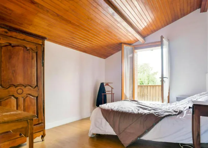 Avec Piscine Et Jardin, * Gujan-Mestras